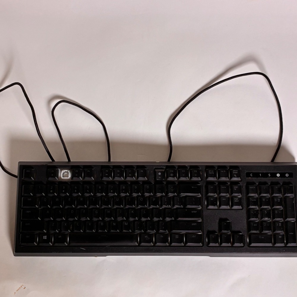 Razer Ornata Chroma RZ03-0204 Wired Gaming Keyboard Black RGB Missing F2 Key
